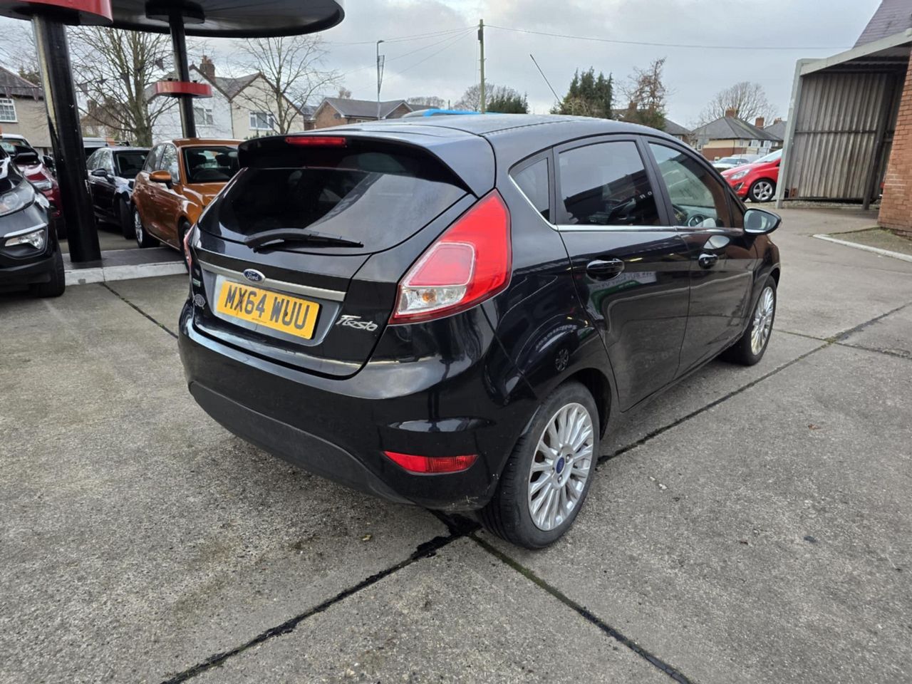 Ford Fiesta 1.0T EcoBoost Titanium Euro 5 (s/s) 5dr - Picture 9 of 20