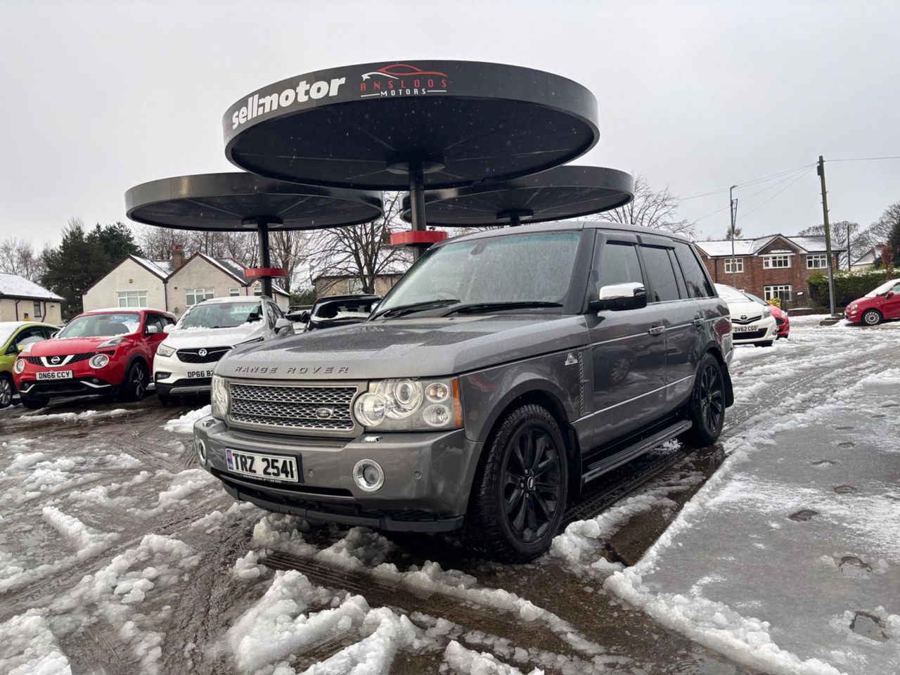 Land Rover Range Rover 3.6 TD V8 Vogue SE 5dr - Picture 1 of 10