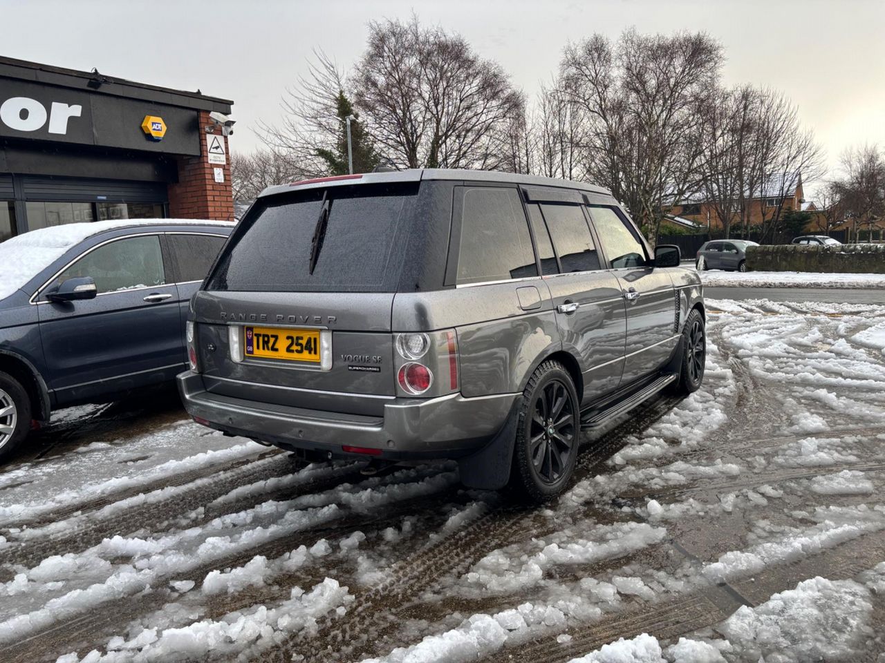 Land Rover Range Rover 3.6 TD V8 Vogue SE 5dr - Picture 5 of 10