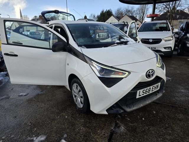 Toyota AYGO 1.0 VVT-i x Euro 6 5dr (2018) - Picture 5