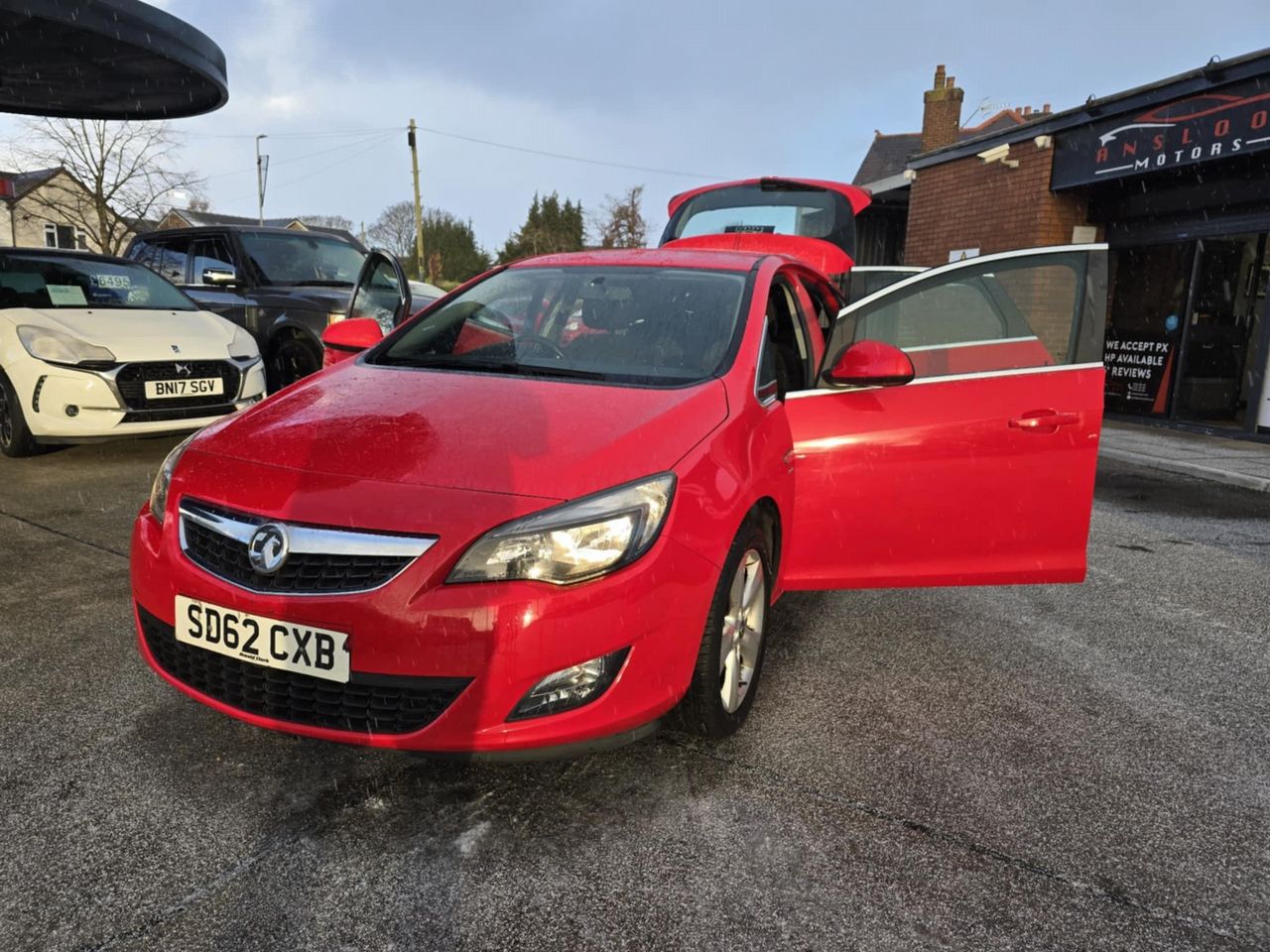 Vauxhall Astra 1.4 16v SRi Euro 5 5dr - Picture 16 of 17