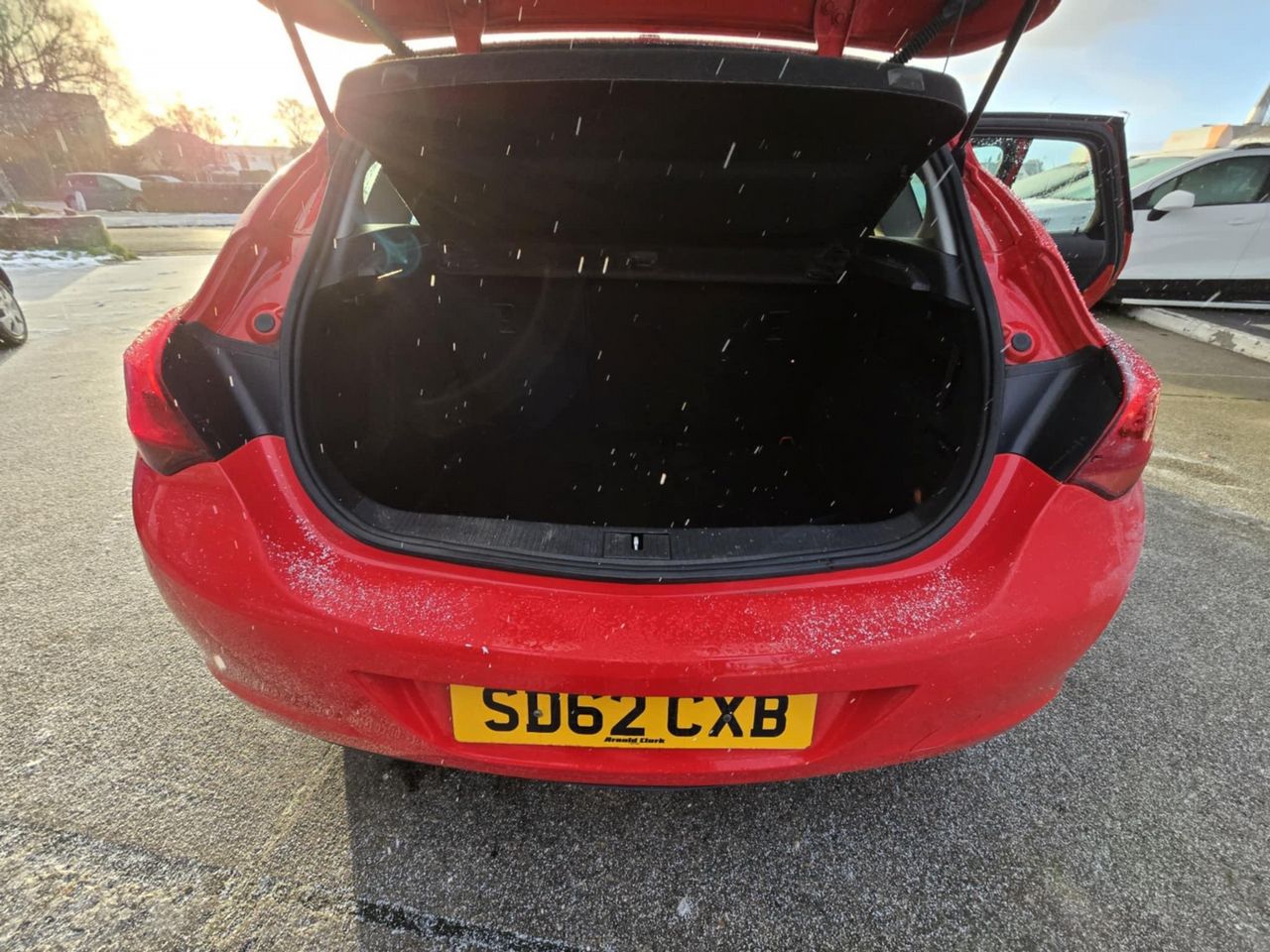 Vauxhall Astra 1.4 16v SRi Euro 5 5dr - Picture 3 of 17