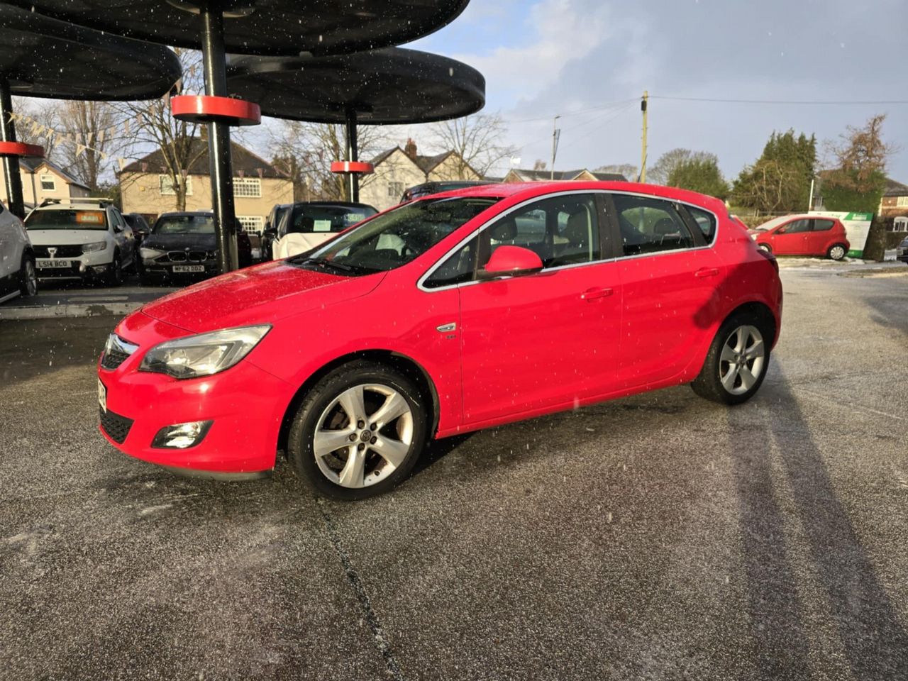 Vauxhall Astra 1.4 16v SRi Euro 5 5dr - Picture 5 of 17