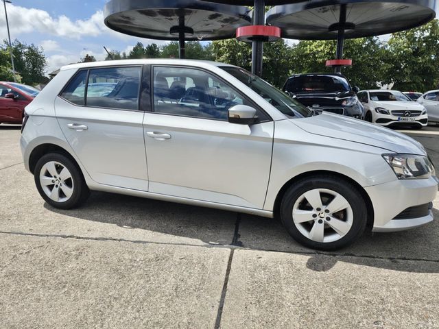 Skoda Fabia 1.4 TDI SE Euro 6 (s/s) 5dr (2015) - Picture 14