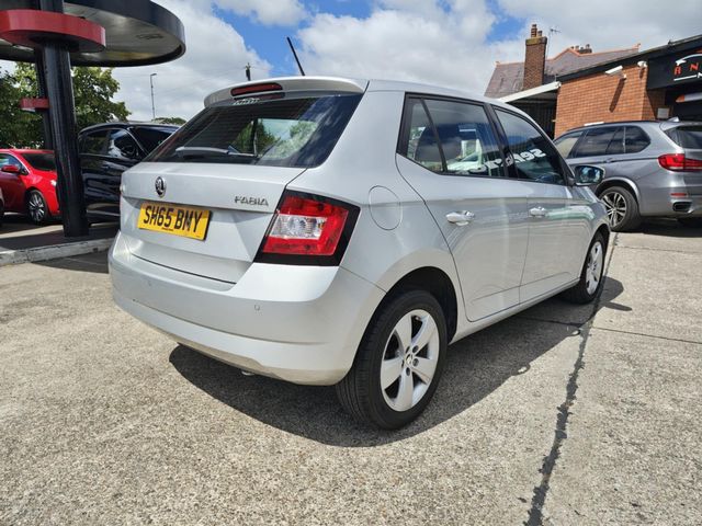 Skoda Fabia 1.4 TDI SE Euro 6 (s/s) 5dr (2015) - Picture 16