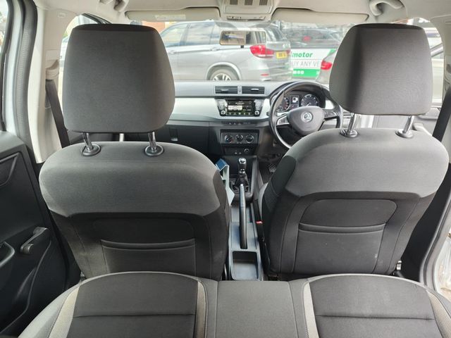 Skoda Fabia 1.4 TDI SE Euro 6 (s/s) 5dr (2015) - Picture 19