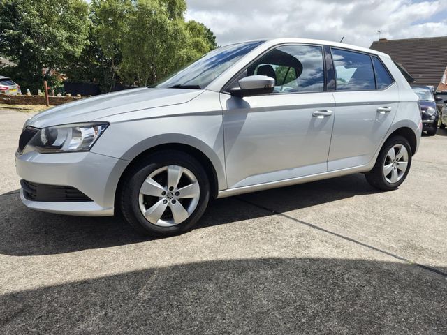 Skoda Fabia 1.4 TDI SE Euro 6 (s/s) 5dr (2015) - Picture 3