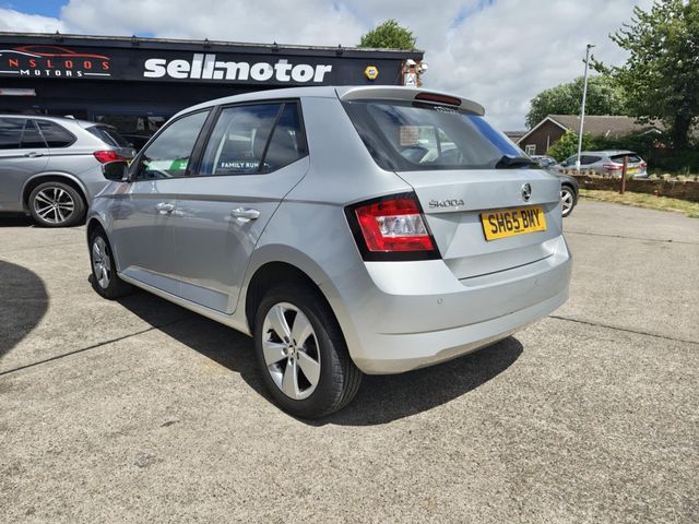 Skoda Fabia 1.4 TDI SE Euro 6 (s/s) 5dr (2015) - Picture 4