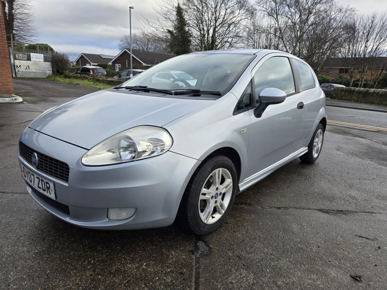 Fiat Grande Punto 1.4 Active Sport 3dr - Picture 11 of 17