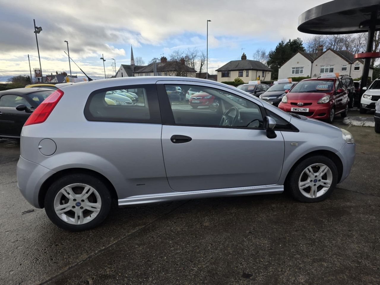 Fiat Grande Punto 1.4 Active Sport 3dr - Picture 9 of 17