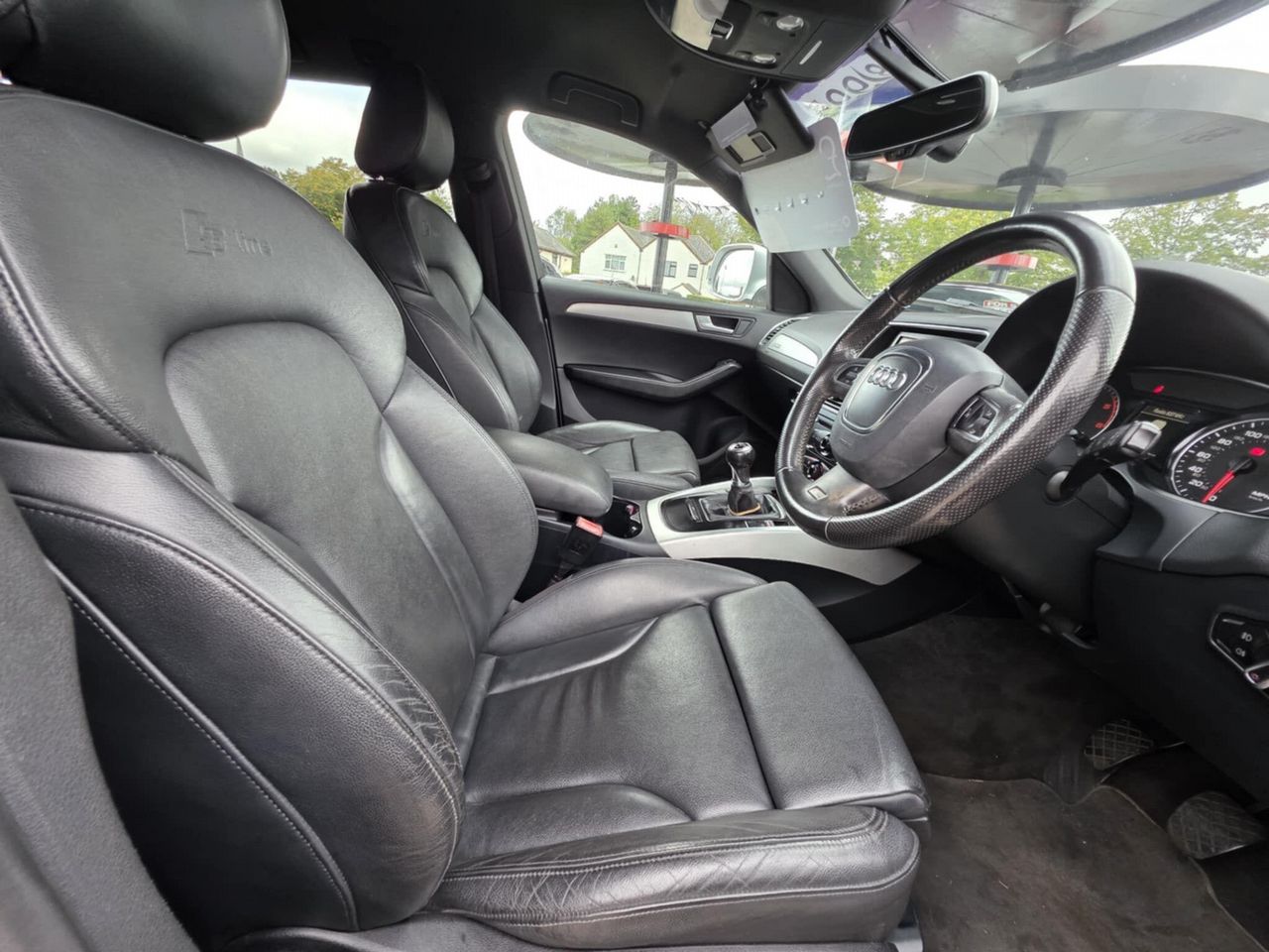 Audi Q5 2.0 TDI S line quattro Euro 5 (s/s) 5dr - Picture 14 of 18