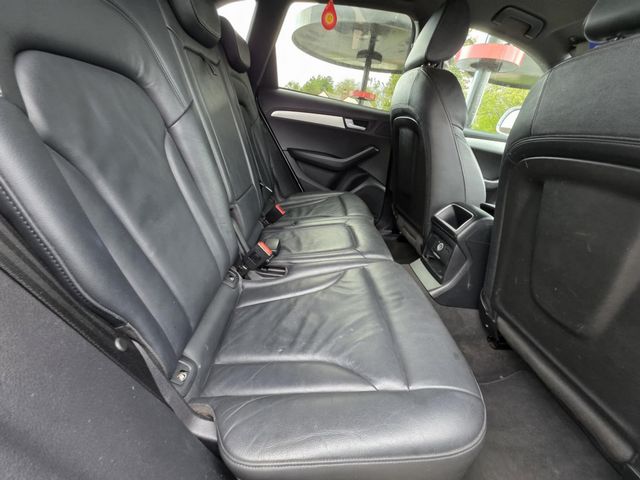 Audi Q5 2.0 TDI S line quattro Euro 5 (s/s) 5dr (2011) - Picture 15