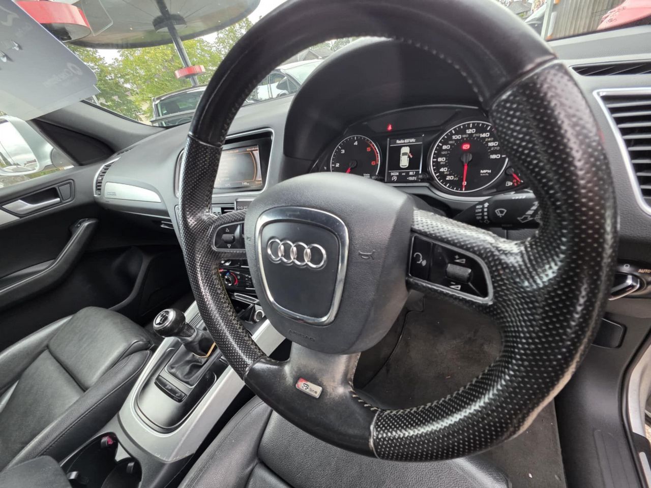 Audi Q5 2.0 TDI S line quattro Euro 5 (s/s) 5dr - Picture 18 of 18