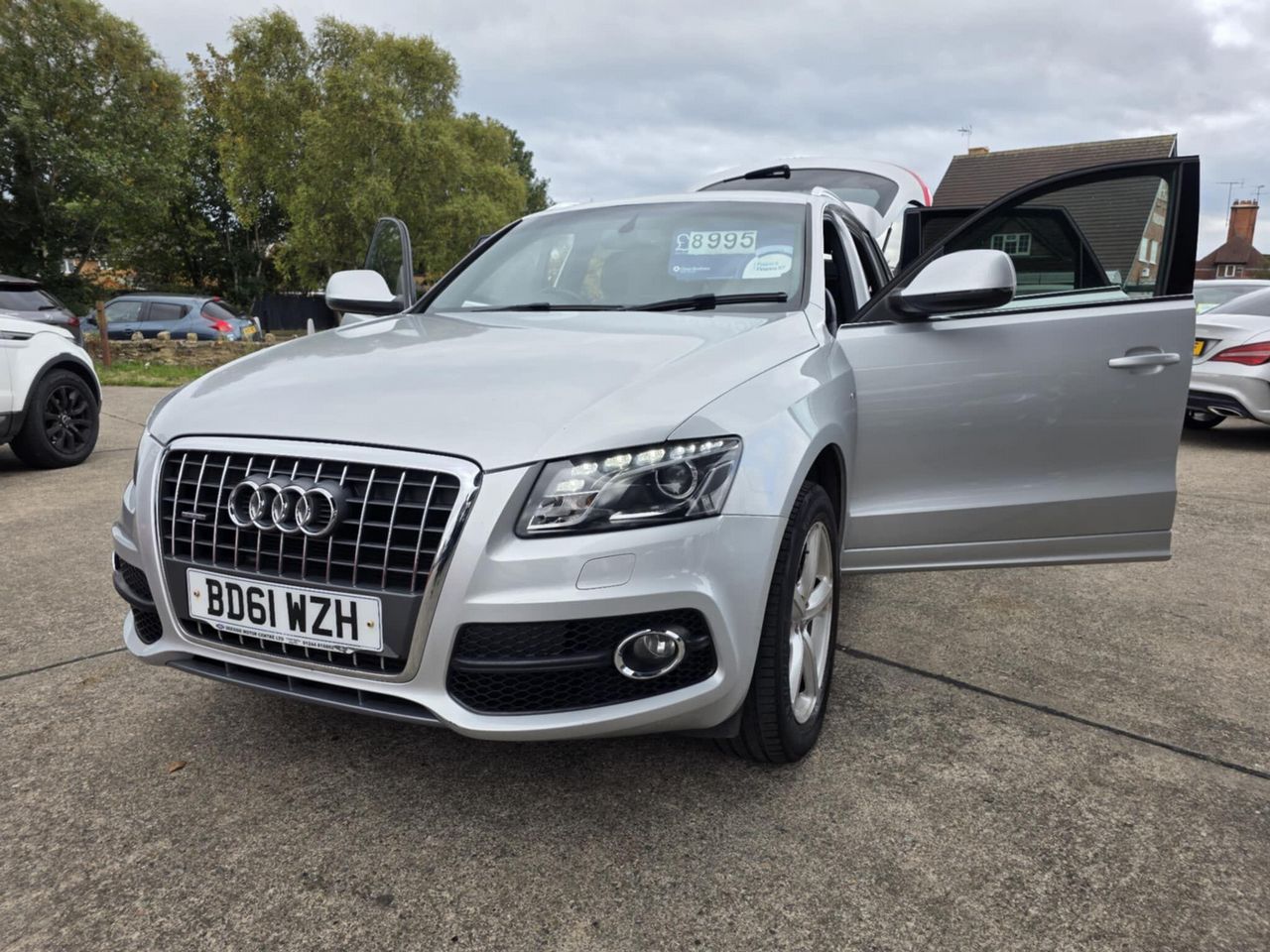 Audi Q5 2.0 TDI S line quattro Euro 5 (s/s) 5dr - Picture 7 of 18