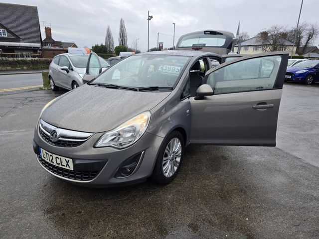 Vauxhall Corsa 1.4 16V SE Auto Euro 5 5dr (2012) - Picture 14