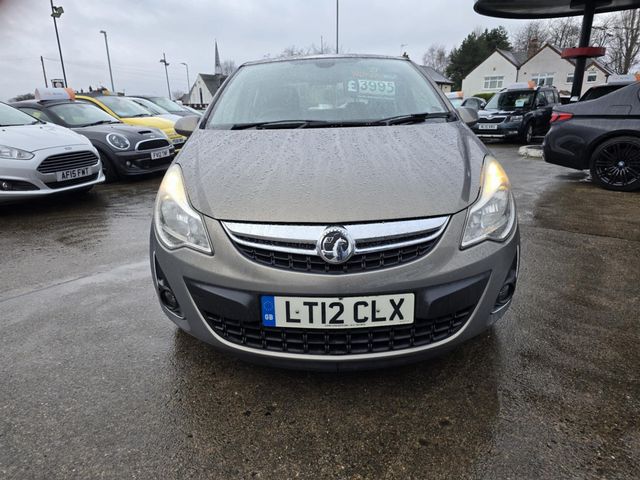 Vauxhall Corsa 1.4 16V SE Auto Euro 5 5dr (2012) - Picture 4