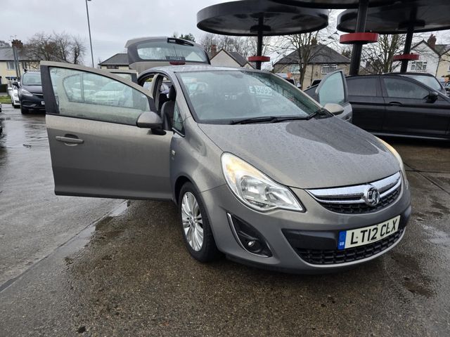 Vauxhall Corsa 1.4 16V SE Auto Euro 5 5dr (2012) - Picture 7