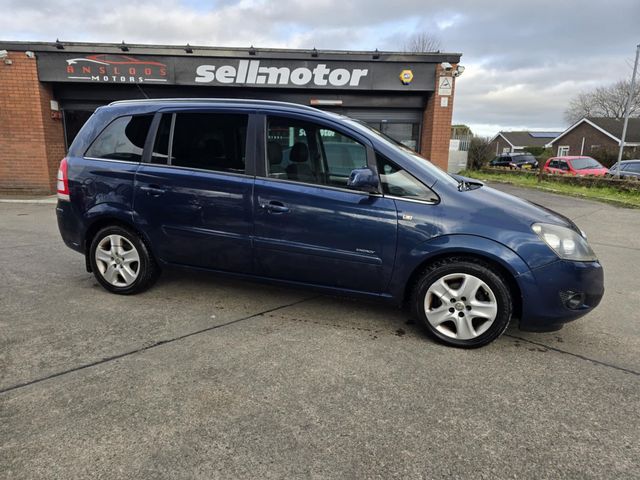 Vauxhall Zafira 1.6 16V Energy Euro 5 5dr (2011) - Picture 18