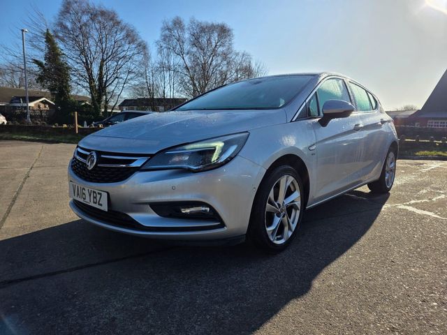 Vauxhall Astra 1.0i Turbo ecoFLEX SRi Nav Euro 6 (s/s) 5dr (2016) - Picture 3