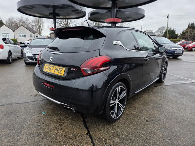 Peugeot 208 1.6 THP GTi Prestige Euro 6 (s/s) 3dr (2017) - Picture 17