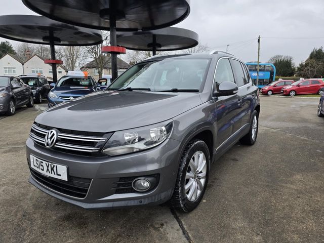 Volkswagen Tiguan 2.0 TDI BlueMotion Tech Match 4WD Euro 5 (s/s) 5dr (2015) - Picture 6