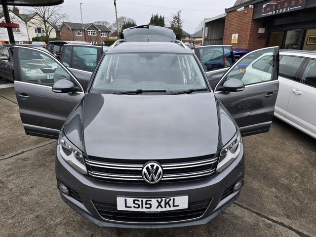 Volkswagen Tiguan 2.0 TDI BlueMotion Tech Match 4WD Euro 5 (s/s) 5dr (2015) - Picture 12