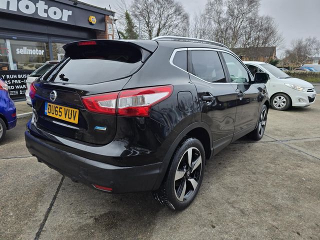 Nissan Qashqai 1.5 dCi n-tec+ 2WD Euro 6 (s/s) 5dr (2015) - Picture 17