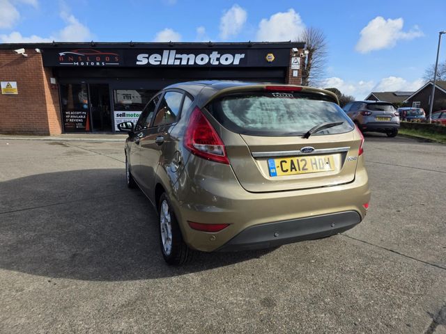 Ford Fiesta 1.4 Zetec 5dr (2012) - Picture 3