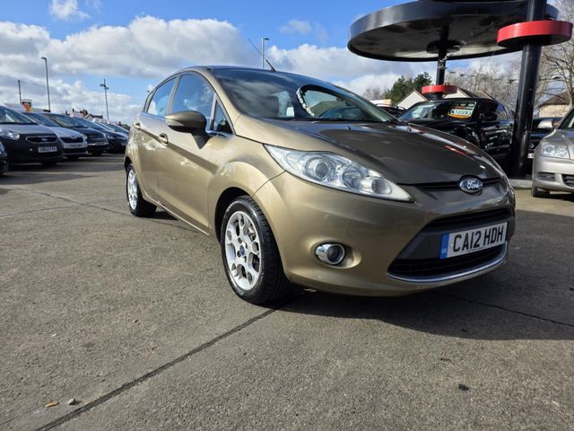 Ford Fiesta 1.4 Zetec 5dr (2012) - Picture 8