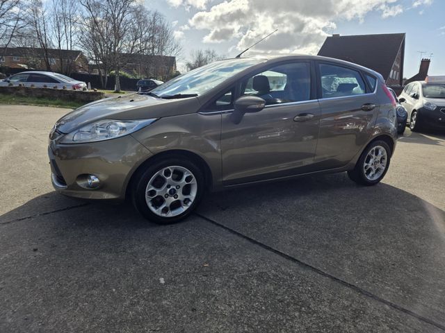 Ford Fiesta 1.4 Zetec 5dr (2012) - Picture 9