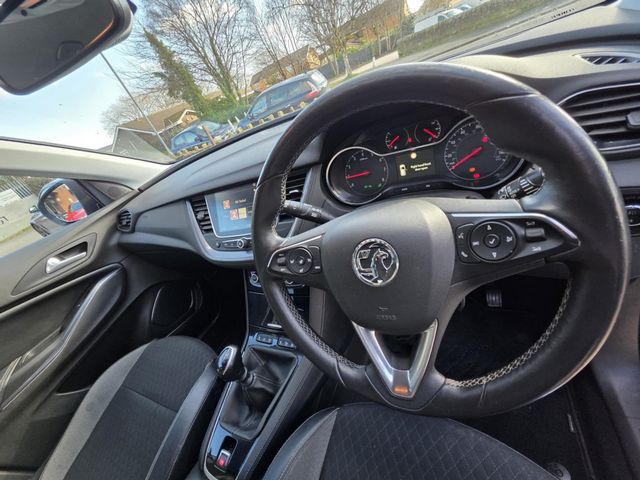 Vauxhall Grandland X 1.2 Turbo Sport Nav Euro 6 (s/s) 5dr (2018) - Picture 2