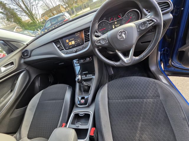 Vauxhall Grandland X 1.2 Turbo Sport Nav Euro 6 (s/s) 5dr (2018) - Picture 7