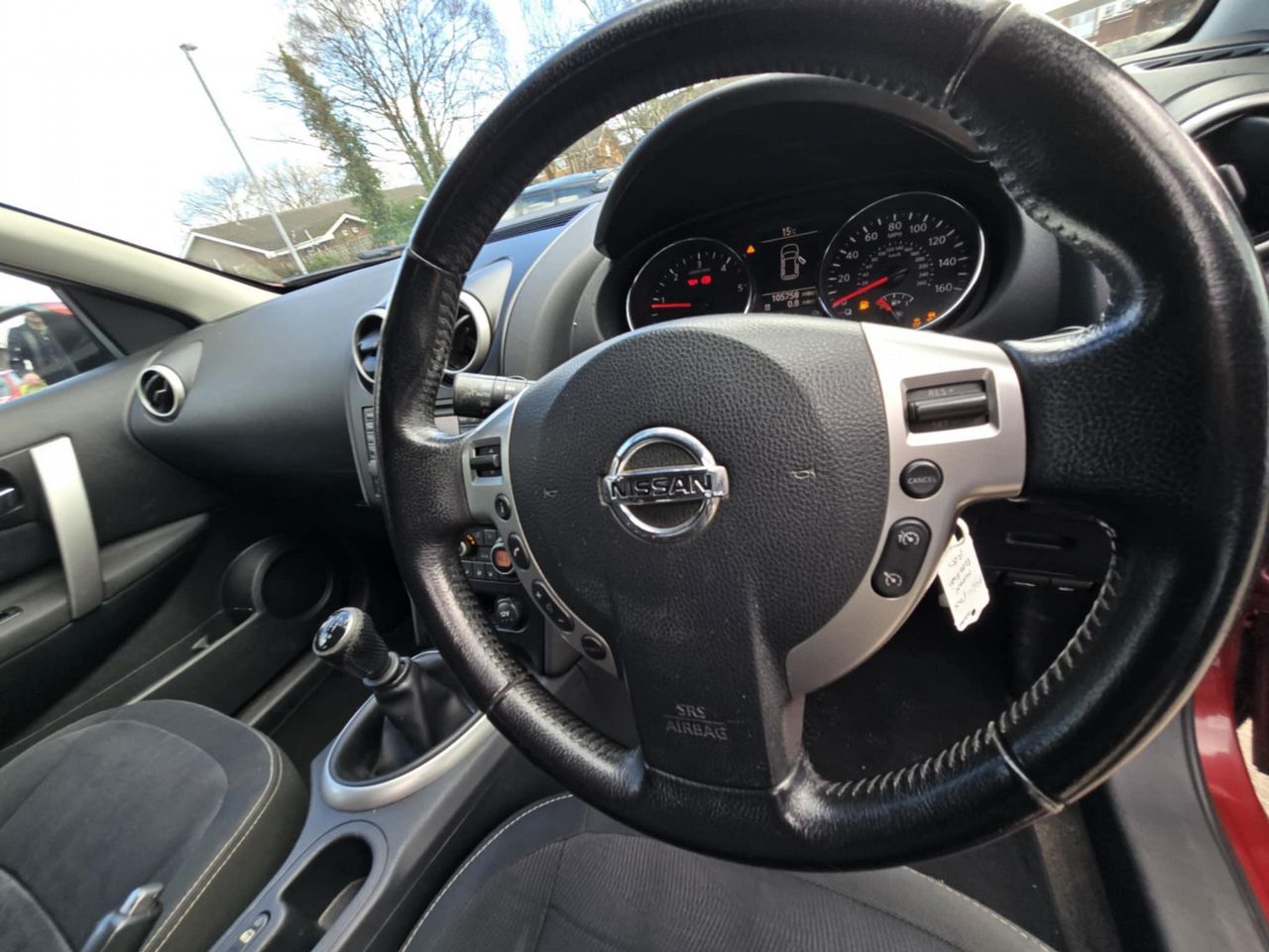 Nissan Qashqai 1.5 dCi n-tec 2WD Euro 4 5dr - Picture 12 of 18