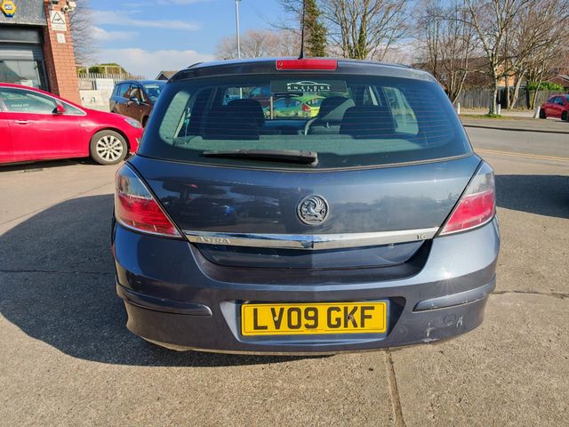 Vauxhall Astra 1.6i 16v Life 5dr (2009) - Picture 10