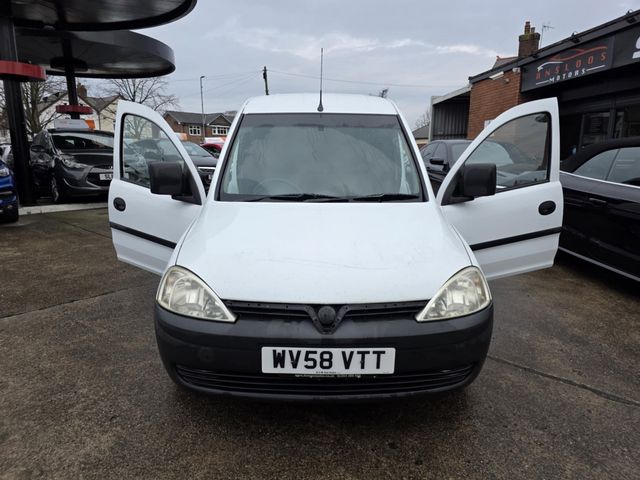 Vauxhall Combo 1.3 CDTi 2000 16v 3dr (2008) - Picture 4