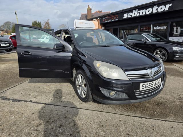 Vauxhall Astra 1.4i 16v SXi 5dr (2009) - Picture 9