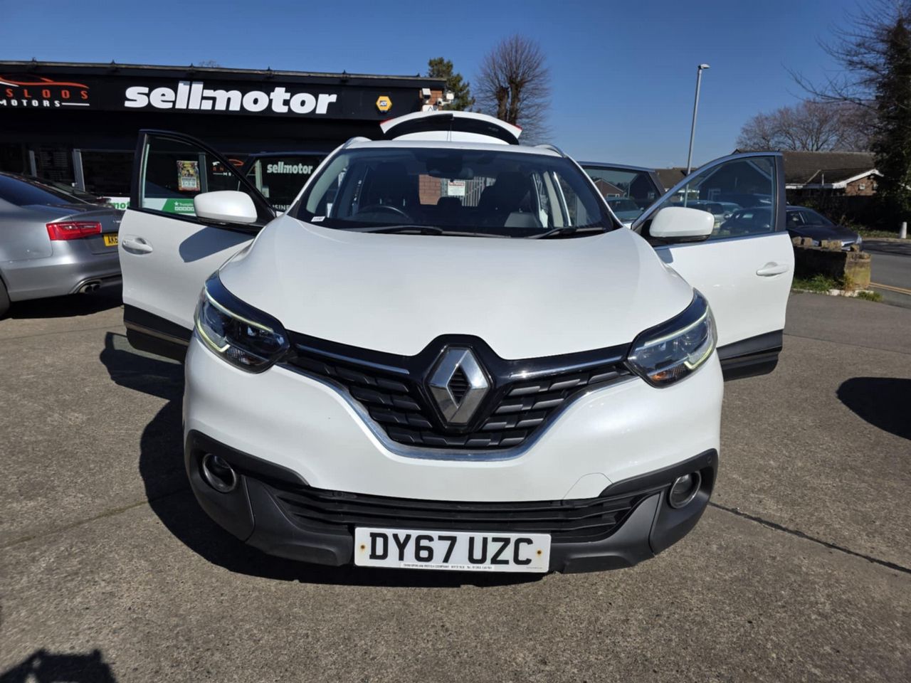 Renault Kadjar 1.2 TCe Dynamique S Nav Euro 6 (s/s) 5dr - Picture 6 of 17