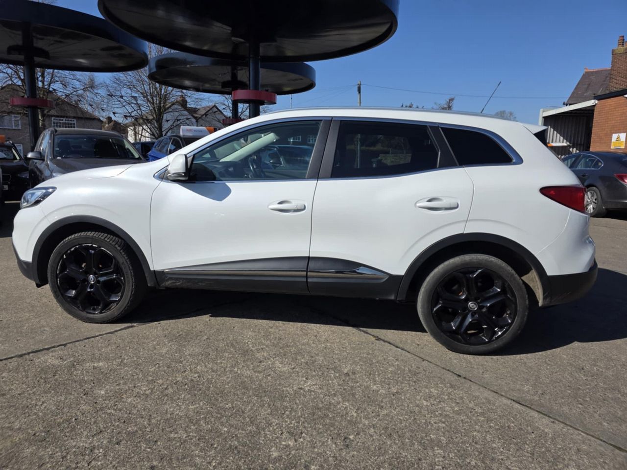 Renault Kadjar 1.2 TCe Dynamique S Nav Euro 6 (s/s) 5dr - Picture 9 of 17