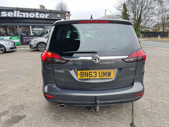 Vauxhall Zafira Tourer 2.0 CDTi SE Euro 5 5dr (2013) - Picture 15