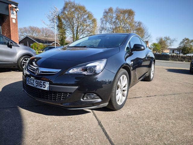 Vauxhall Astra GTC 1.4i Turbo SRi Euro 6 (s/s) 3dr (2017) - Picture 3