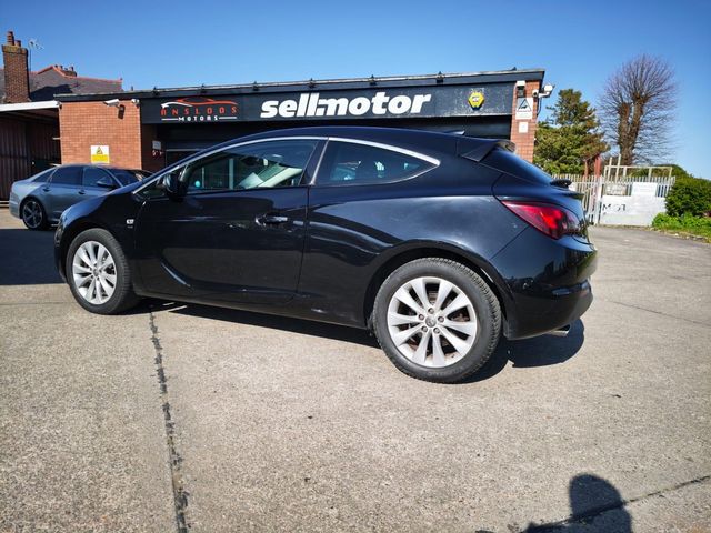 Vauxhall Astra GTC 1.4i Turbo SRi Euro 6 (s/s) 3dr (2017) - Picture 6