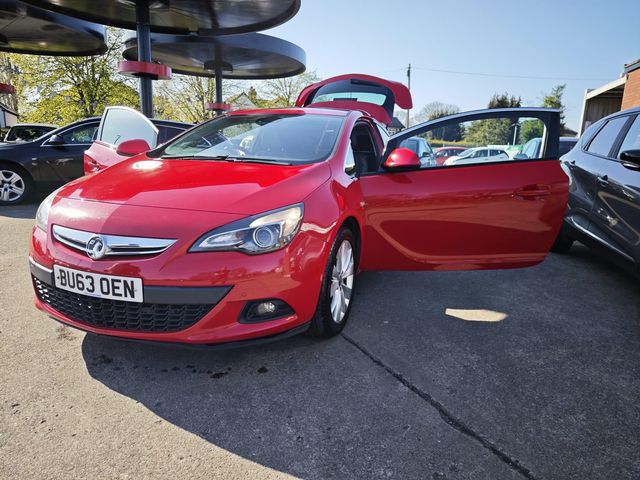 Vauxhall Astra GTC 2.0 CDTi SRi Euro 5 (s/s) 3dr (2013) - Picture 10