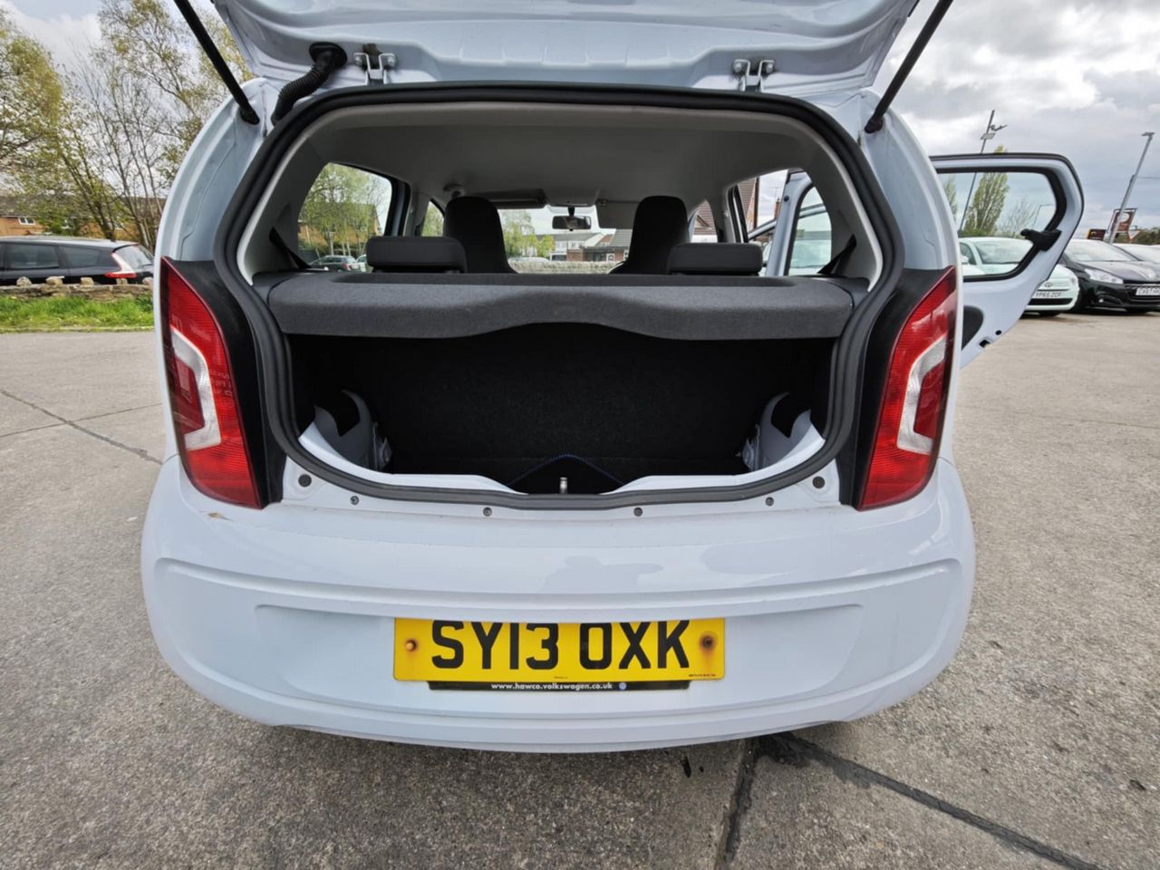 Volkswagen up! 1.0 Take up! Euro 5 5dr - Picture 27 of 27