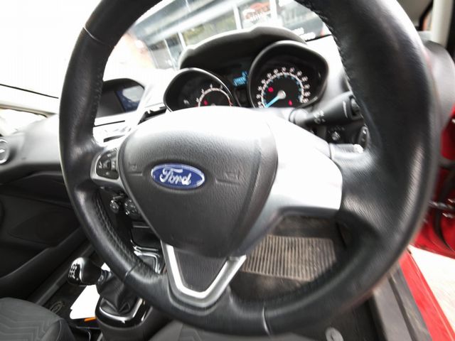 Ford Fiesta 1.25 Zetec Euro 6 3dr (2017) - Picture 13