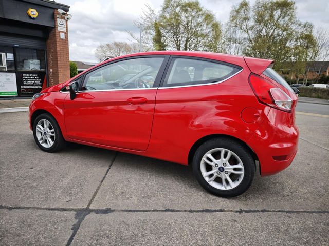 Ford Fiesta 1.25 Zetec Euro 6 3dr (2017) - Picture 9