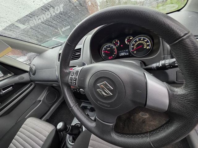 Suzuki SX4 1.6 SZ5 4Grip Euro 5 5dr (2012) - Picture 13