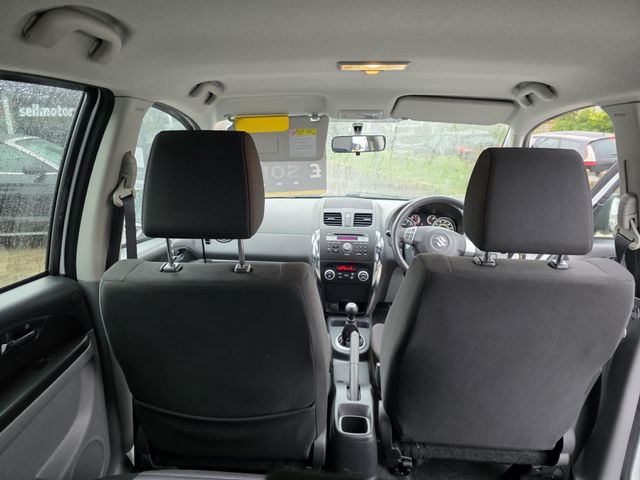 Suzuki SX4 1.6 SZ5 4Grip Euro 5 5dr (2012) - Picture 18