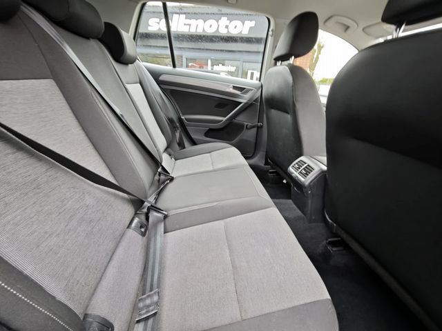 Volkswagen Golf 1.6 TDI BlueMotion Tech S Euro 5 (s/s) 5dr (2013) - Picture 12
