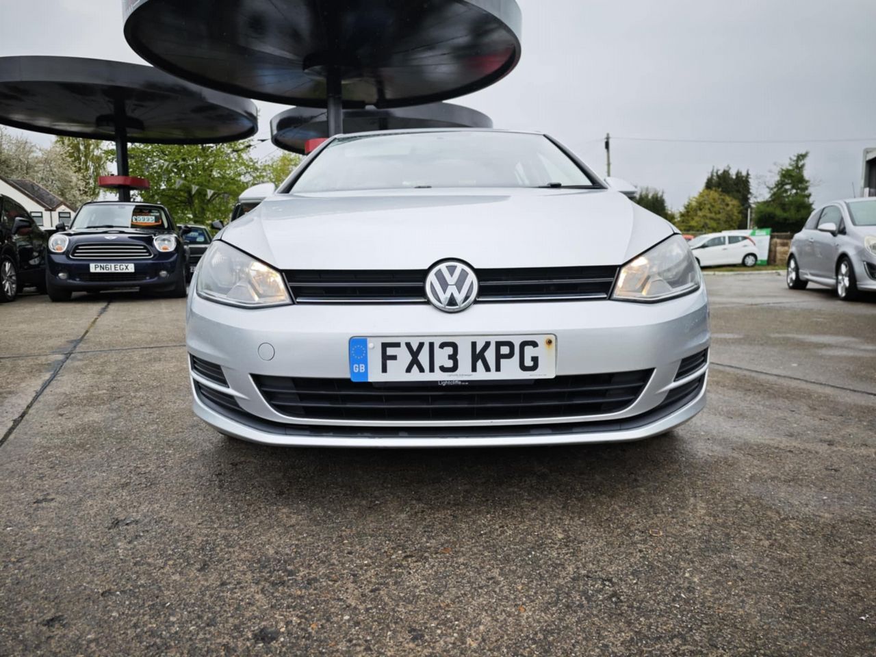 Volkswagen Golf 1.6 TDI BlueMotion Tech S Euro 5 (s/s) 5dr - Picture 1 of 19