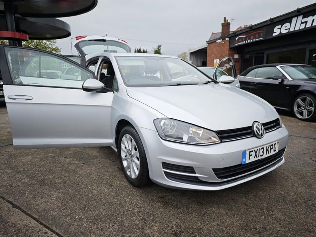 Volkswagen Golf 1.6 TDI BlueMotion Tech S Euro 5 (s/s) 5dr (2013) - Picture 6